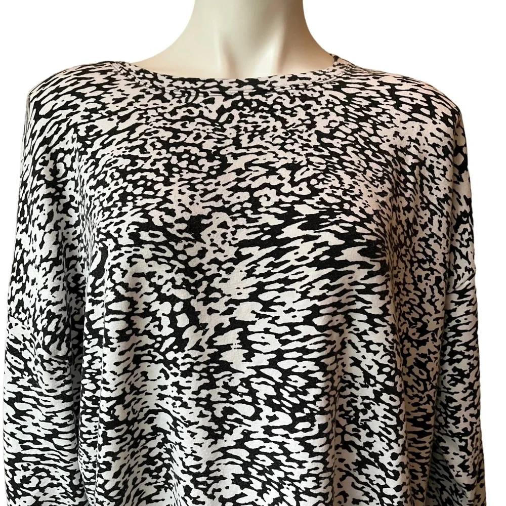 ATHLETA Balance Printed Pullover Ocelot Spot White, Sz XL - Picture 9 of 11